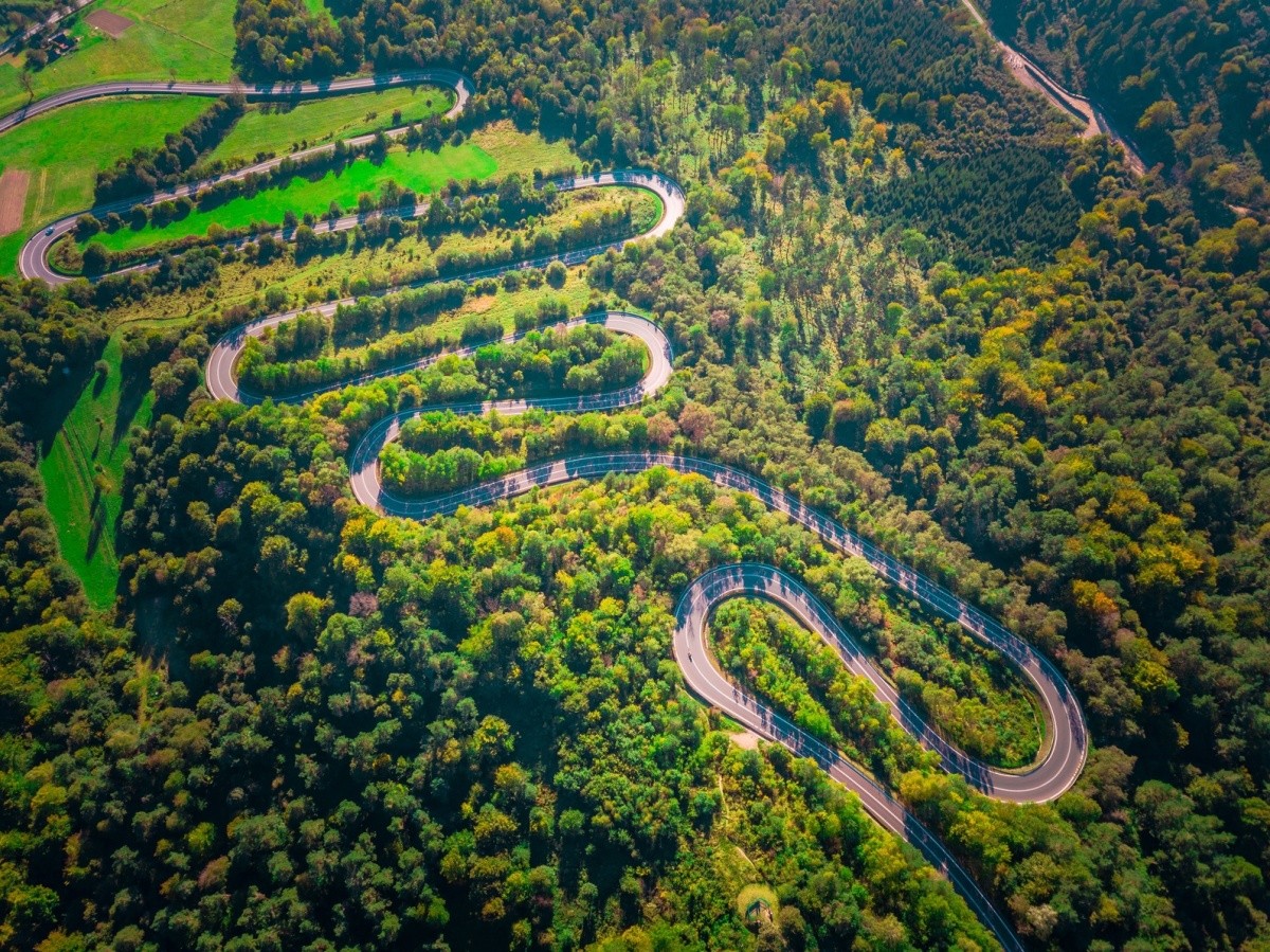 Bieszczady jesienią - droga serpentyny