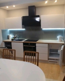 Komfortowy Apartament z Garażem 