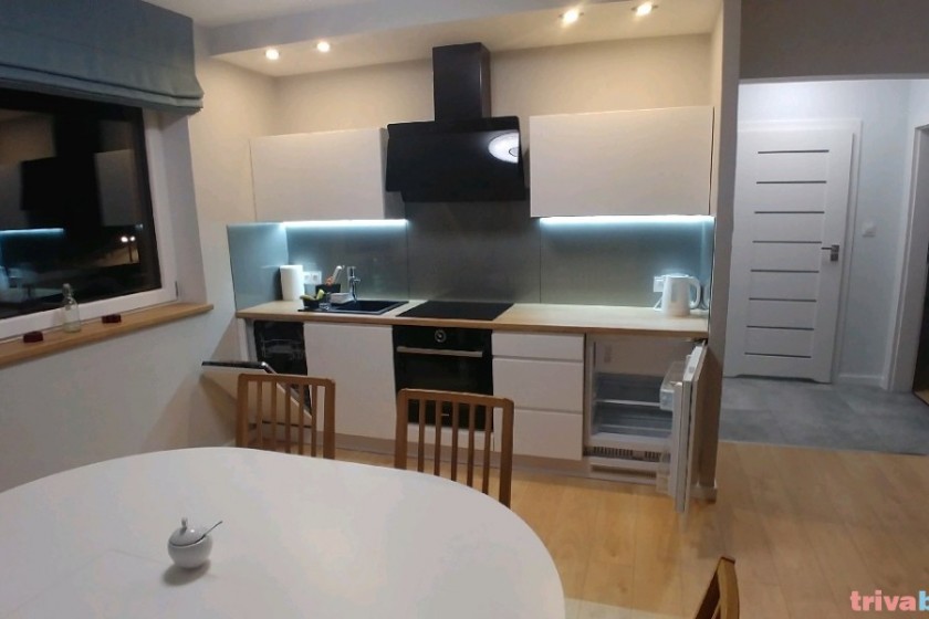 Komfortowy Apartament z Garażem 