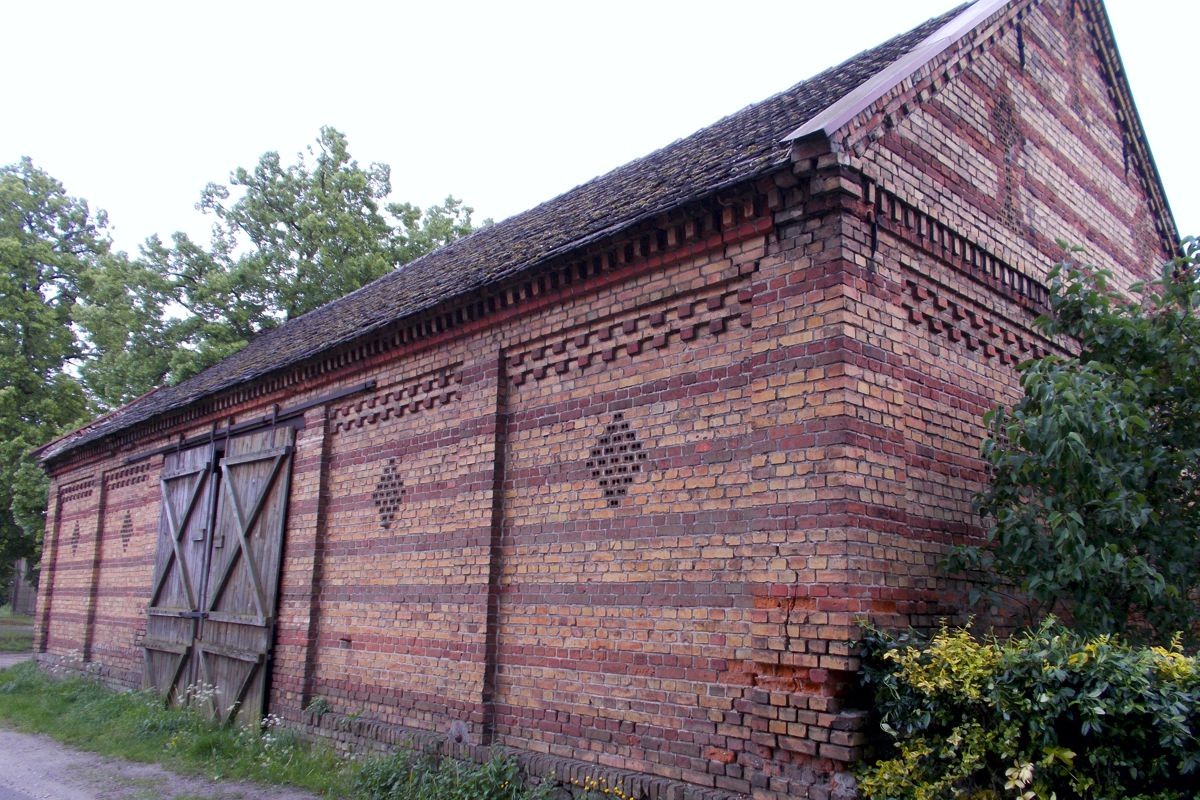 Trzciel - wiejska stodoła